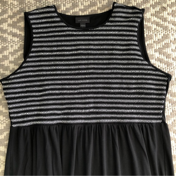 J Jill Wearever Collection sleeveless smocked bodice size large dress - Picture 3 of 7